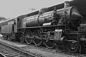 locomotiva, ruote, binari, bianconero, treno, tender, ferrovia, traversine, rotaie, binario, cabina, vagone, stantuffi, locomotore, stazione