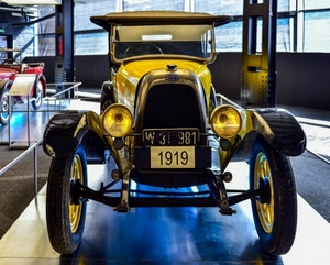 ruote, automobile, targa, epoca, auto, giallo, gialla, esposizione, fanali, fari, anno