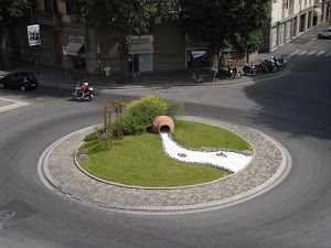 rotonda, erba, rotatoria, moto, aiuola, verde, vaso, strada, piante, auto, cespuglio, case, alberi, vetrine, strade, piazza, asfalto, città, cerchio, giara