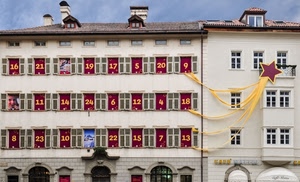 finestre, stella, numeri, abbaini, natale, comignoli, cometa, calendario, avvento, palazzo, balcone, giallo, rosso