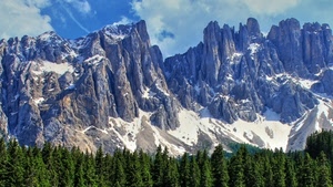 neve, alberi, montagne, montagna, cielo, rocce, nuvole, roccia, pini, cime, verde