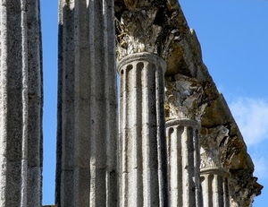 colonne, cielo, capitelli, archeologia, scanalature, nuvole, ruderi, marmo, prospettiva, acanto, pietra, corinzio, azzurro, rovine, antichità