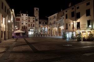 piazza, notturno, torre, luci, campanile, notte, ombrellone, orologio