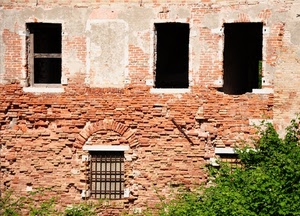 finestre, mattoni, grata, muro, inferriata, rudere, arco, abbandono, ruderi