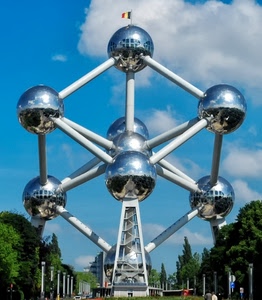 sfere, alberi, bandiera, riflessi, atomo, cielo, monumento, belgio, nuvole, bruxelles, geometrie