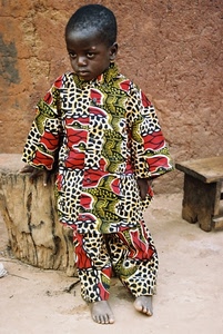bambino, piedi, colori, nero, vestito, sgabello, abito, scalzo, colore, occhi, africa
