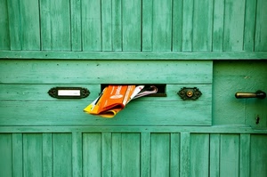 porta, verde, legno, posta, maniglia, buca, volantini, pubblicità, cassetta