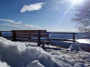 panchina, neve, cielo, mare, staccionata, rami, acqua, nuvole, legno, raggio