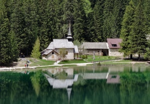 lago, chiesa, alberi, riflessi, riflesso, verde, montagna, campanile, case, bosco