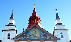 finestre, campanili, chiesa, affresco, triangolo, cielo, angeli, campanile, bianco, madonna, croci, timpano, rosso, chiese, torri, dipinto, azzurro, pietà, frontone, gesù