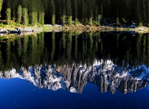 lago, alberi, riflesso, montagne, neve, acqua, riflessi, verde, bosco, montagna, azzurro, cielo, rocce, laghetto, blu