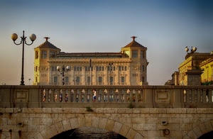 ponte, palazzo, lampioni, balaustra, cielo, finestre, torri, colonne, arco, torrette, tramonto, archi, sfere, lampione, azzurro